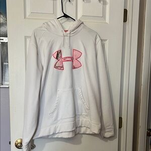 Under Armour Whire & Pink  Hoodie with camouflage accent Cold gear!